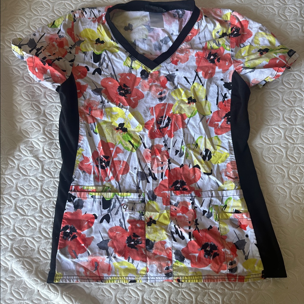 Floral Cherokee scrub top